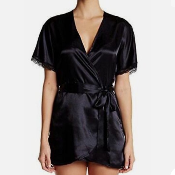 IN BLOOM BY JONQUIL Black Satin Wrap, M - Picture 6 of 6